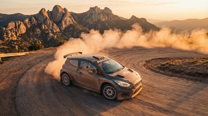 青柠视频跑车视频分享：山路拉力赛